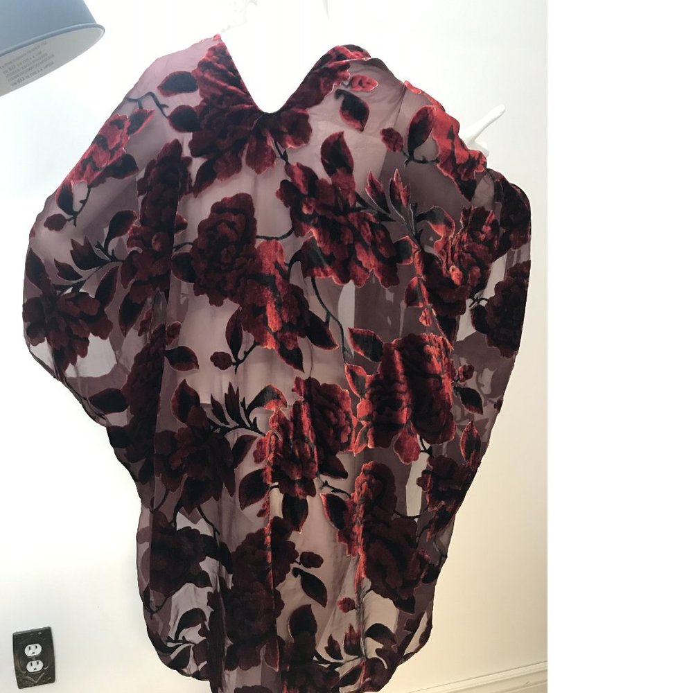 NWT Le Chateau Sheer Black Red Mesh Tullie Velvet Velour Cover-Up Scarf Wedding
